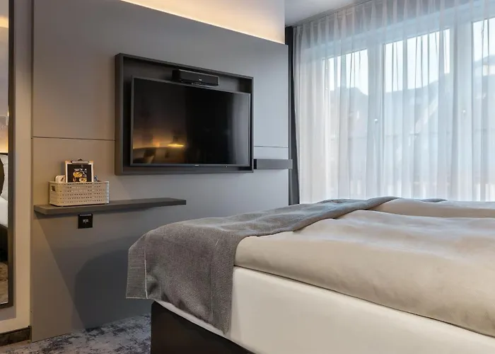 - The Niu, Charly Frankfurt By Ihg Отель Франкфурт-на-Майне