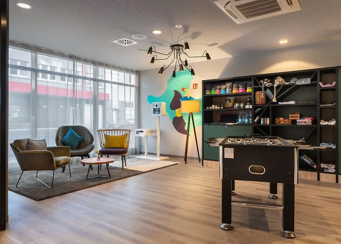 - The Niu, Charly Frankfurt By Ihg Отель