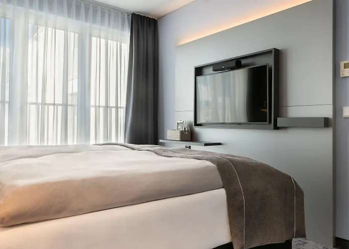 - The Niu, Charly Frankfurt By Ihg Hotel